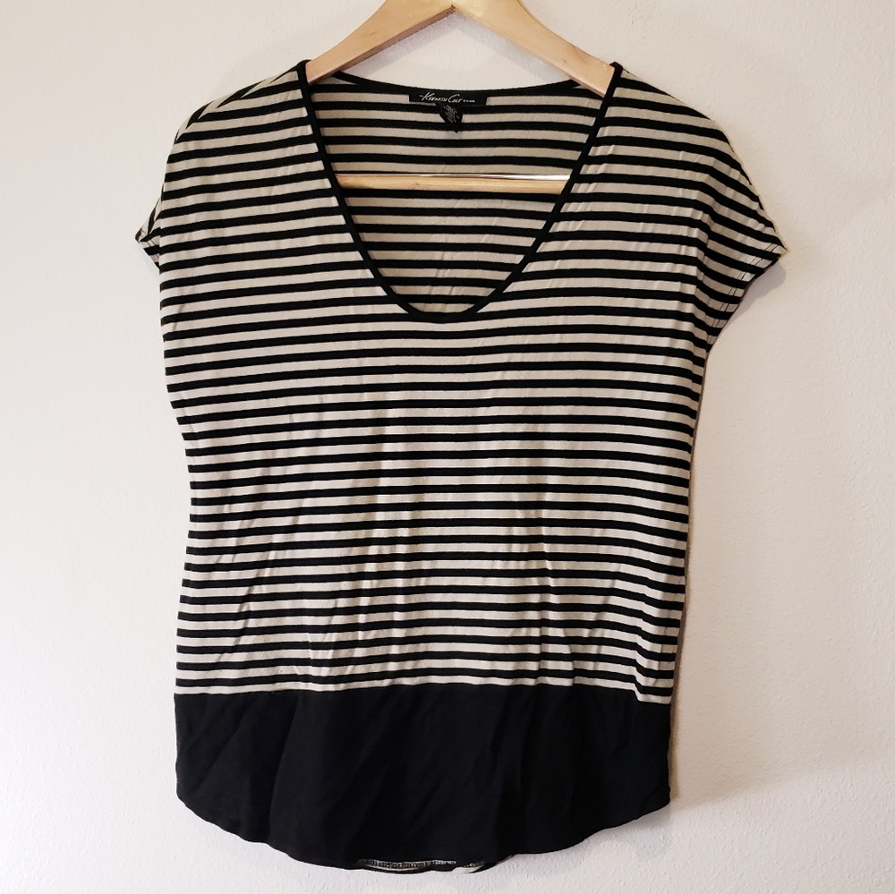 Kenneth Cole New York striped top t shirt v neck